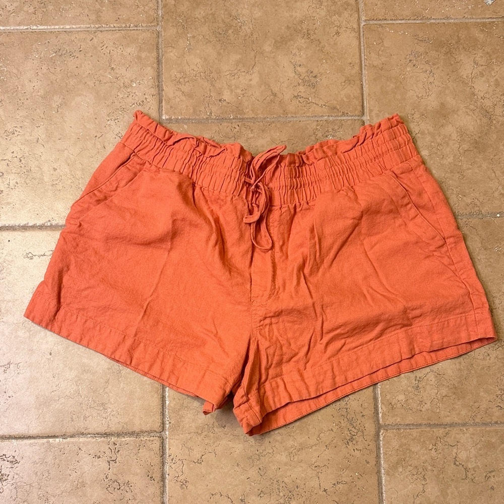 a new day Women's High Waist Coral/Orange Shorts size XXL